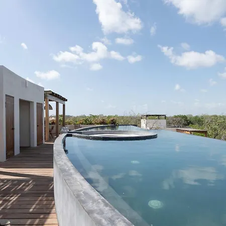 Modern 1br Hideaway With Private Pool
