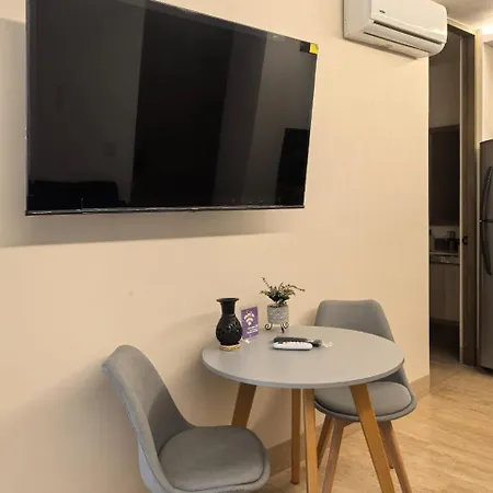 Brand-new Loft With Pool, Near And Nightlife Apartment
