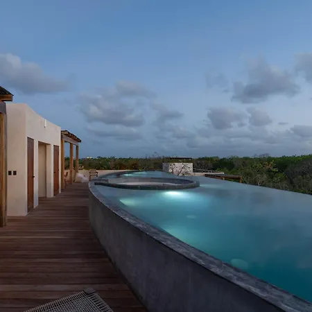 Apartment Modern 1br Hideaway With Private Pool