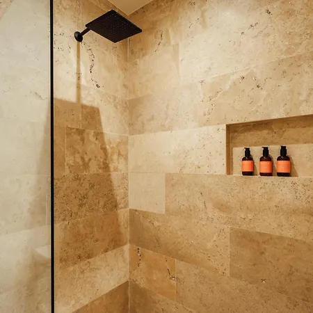 101 Park By Lumina Apartment *