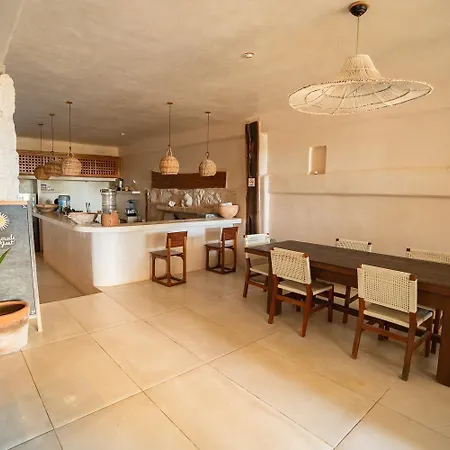 Hotel La Del Sol Boutique 3*