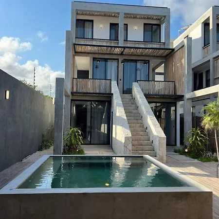 Corazon Toh - Luxury Experience *