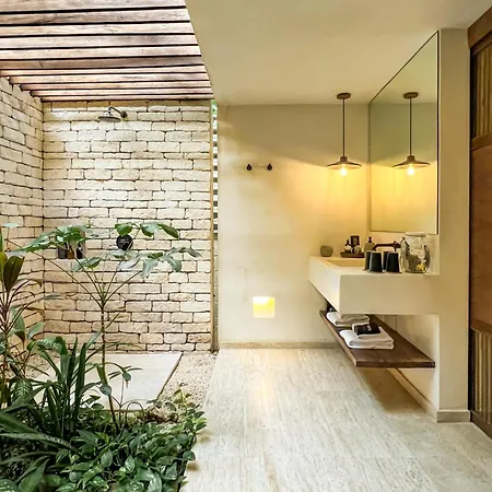 Holiday home Jungle Vogue-featured Luxe For 19 *