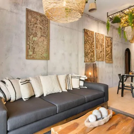 Tropical - 2br Swimout - 2 King Beds - Gym - Pools *