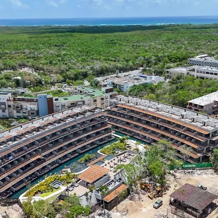 Tropical - 2br Swimout - 2 King Beds - Gym - Pools * Tulum