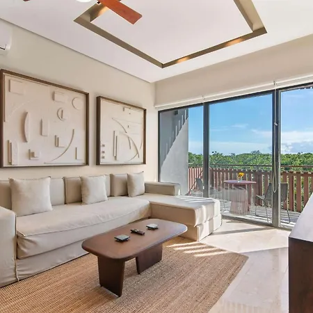 2br With Jacuzzi Near Habitas *