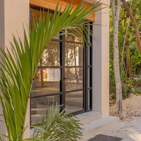 Luxury At Chichil Pool Gym Access Apartment