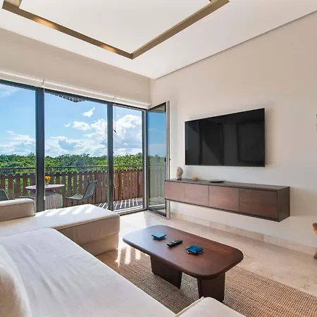 2br With Jacuzzi Near Habitas *