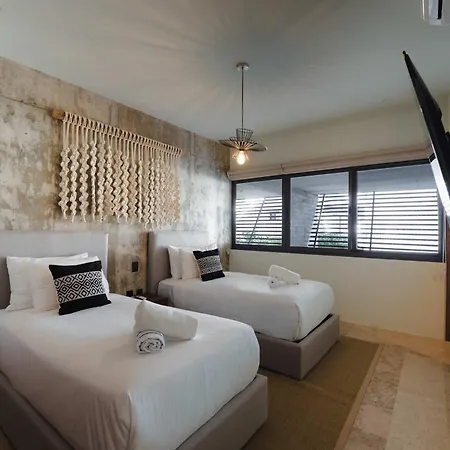 Modern 2br With Pool & Gym Tulum