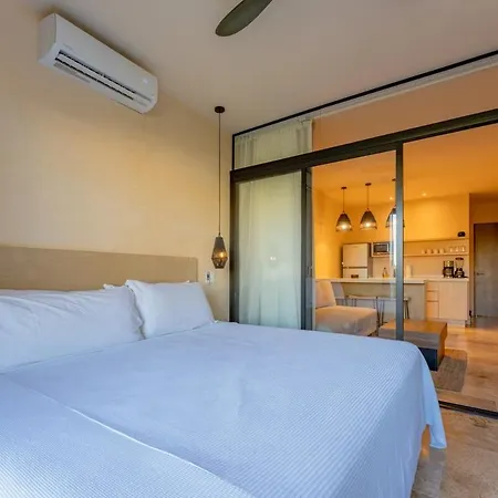 Luxury At Chichil Pool Gym Access Apartment *