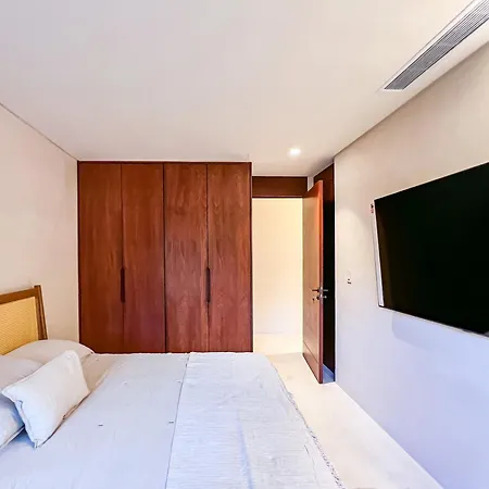 Apartamento Gated 2br With Rooftop Pool