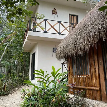 Bed & Breakfast Aldea Yuyu *