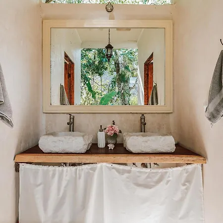 Casa Arkaana Eco Retreat *