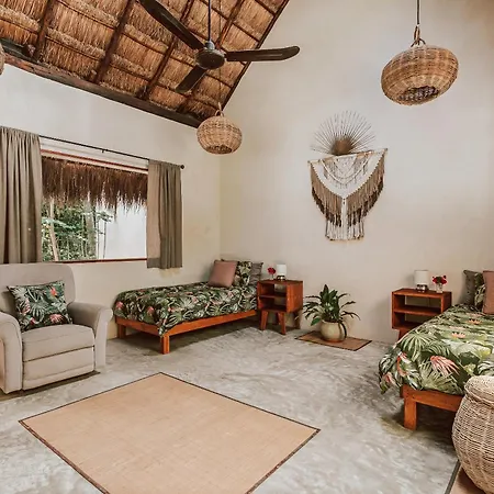 Casa Arkaana Eco Retreat