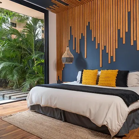 Villa Maison Siscolino 4bdrm W/ Swimup & Rooftop Pools Tulum