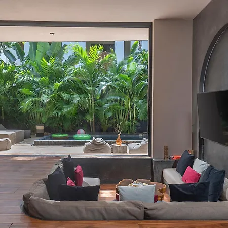 Villa Maison Siscolino 4bdrm W/ Swimup & Rooftop Pools Tulum