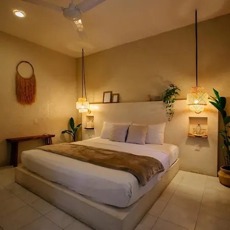 Noah Hotel