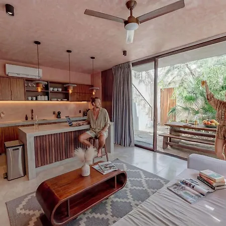 Modern 3br With 2 Pools & Rooftop Lounge *