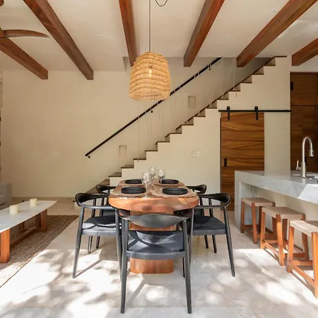 Chic Villa-apartment In Aldea Zama, Private Pool & Security Сasa de vacaciones Tulum
