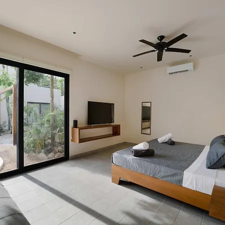 6br Luxury Perla With 2 Pools & Game