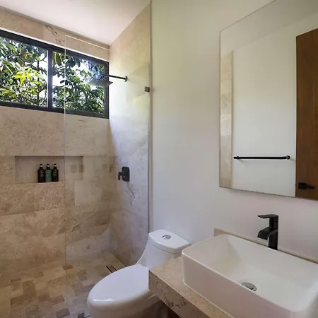 Villa Elegant 4br With Private Pool & Concierge