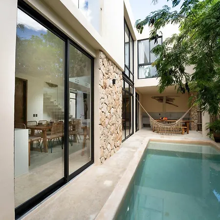 Elegant 4br With Private Pool & Concierge Villa *