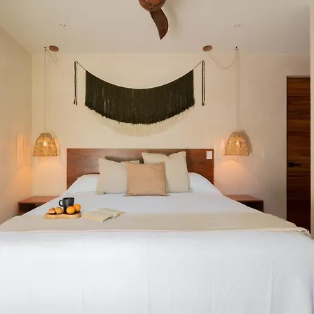 Chic Villa-apartment In Aldea Zama, Private Pool & Security Сasa de vacaciones *