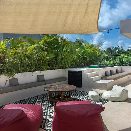 Maison Siscolino 4bdrm W/ Swimup & Rooftop Pools Villa Tulum