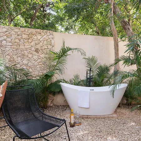 Chic Villa-apartment In Aldea Zama, Private Pool & Security Сasa de vacaciones *