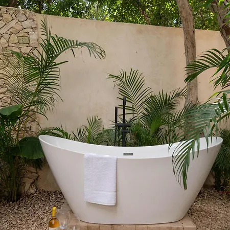 Chic Villa-apartment In Aldea Zama, Private Pool & Security Сasa de vacaciones *