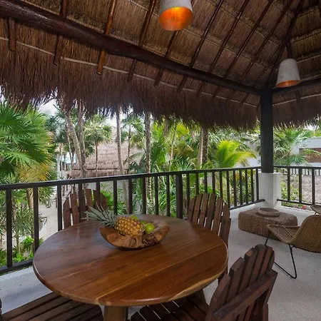 Soliman Bay Beachfront Villa Tulum
