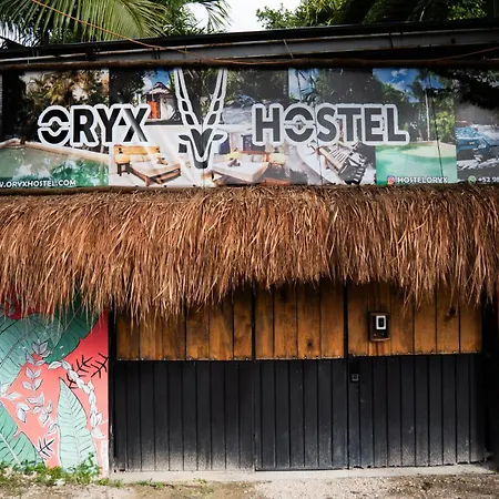 Oryx Hostal *