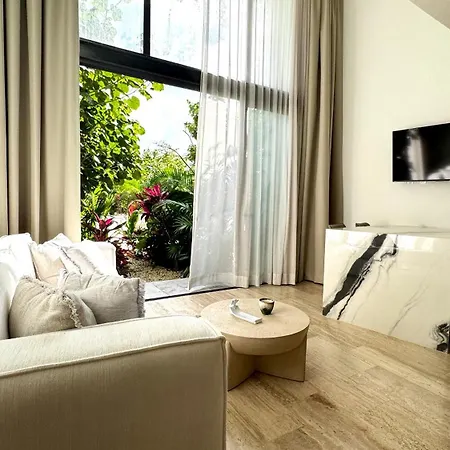 Apartment Luxury Loft In Mistiq Gardens Ii