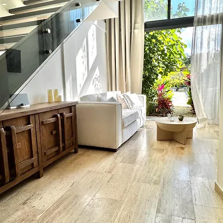 Luxury Loft In Mistiq Gardens Ii *