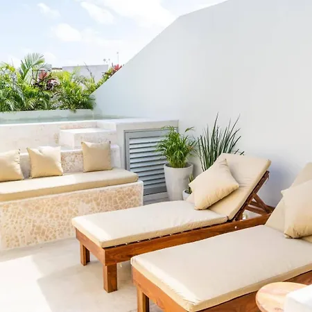 Private Pool With Great Comfort Apartment