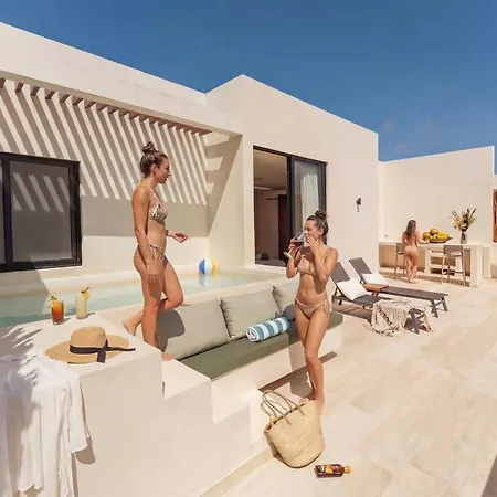 Sleek Penthouse Escape With Rooftop Pool Apartment Tulum