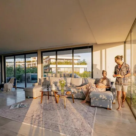 Luxury Jungle View Unit - 2br With Private Pool & Spacious Balcony Apartment