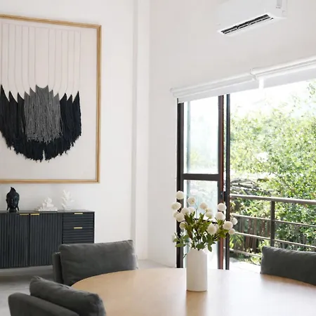 Nomad Luxe Apartment *