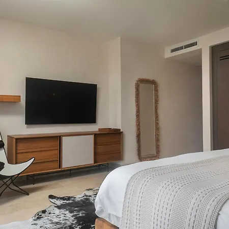 Luxury 3br Tankah Rooftop *