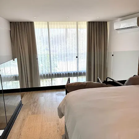 Apartment Luxury Loft In Mistiq Gardens Ii