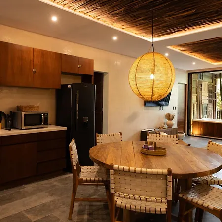 Apartment Magical Jacuzzi At Jungle 