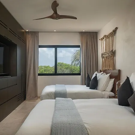 Luxury 3br Tankah Rooftop *