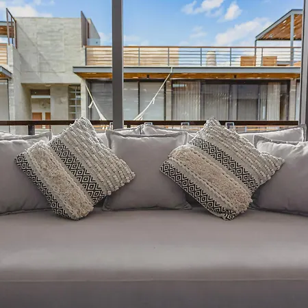 Nuju - Luxury With Pool Jacuzzi And Sauna Apartment *