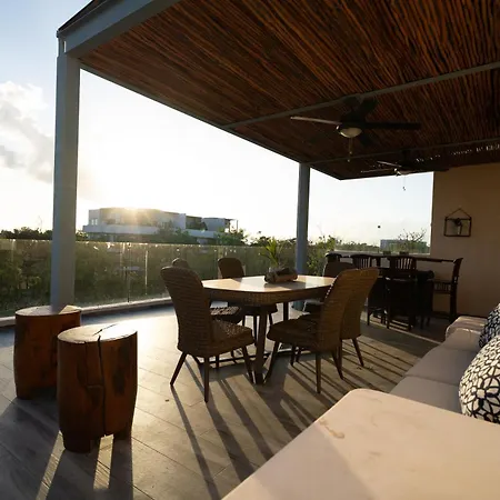 Magical 2 Penthouses & With 2 Private Pools And Jacuzzi *