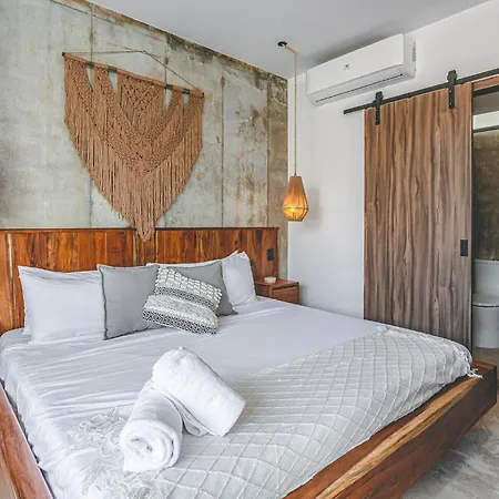 Apartment Nuju - Luxury With Pool Jacuzzi And Sauna
