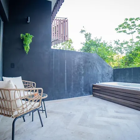 D017 Premium Lifestyle Gold At Amira District Apartment *