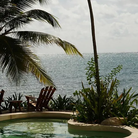 Kaoba Oceanfront Residences Apartment *