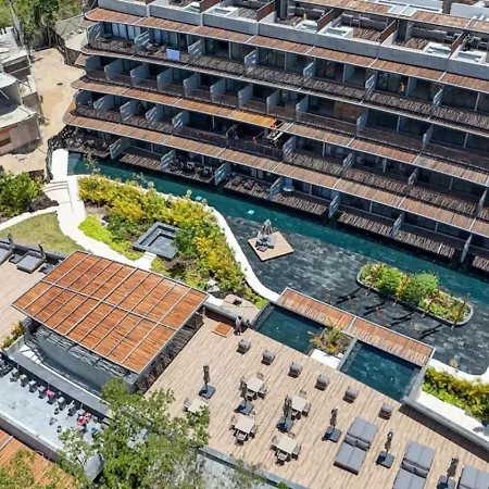Nuju - Beutiful With Swimout-gym-rooftop-pool Apartment