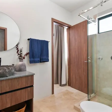 Nuju - Beutiful With Swimout-gym-rooftop-pool Apartment Tulum
