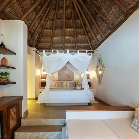 Ana Y Jose & Club 5* Tulum